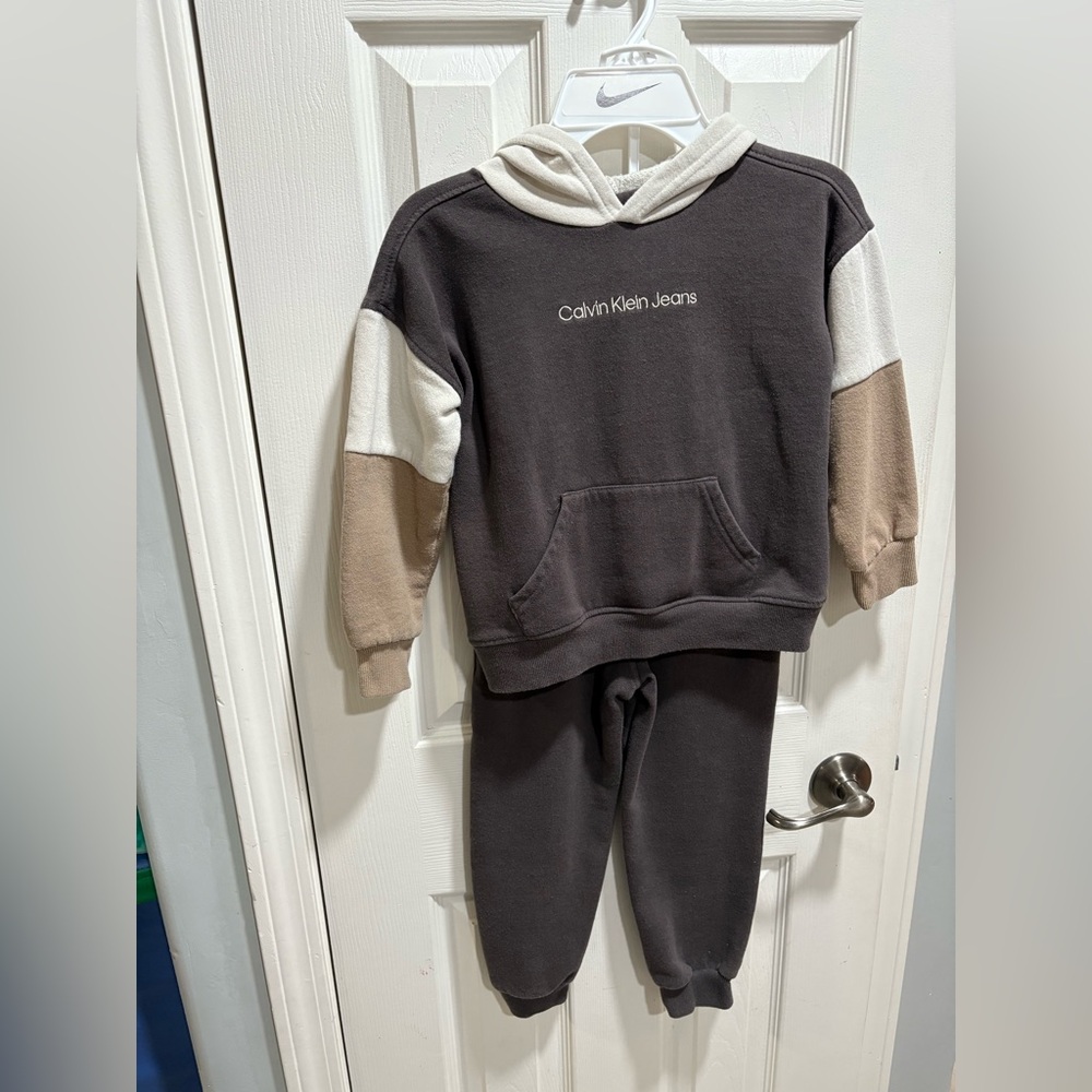 Calvin Klein Kids' Black and Cream Jogger Set